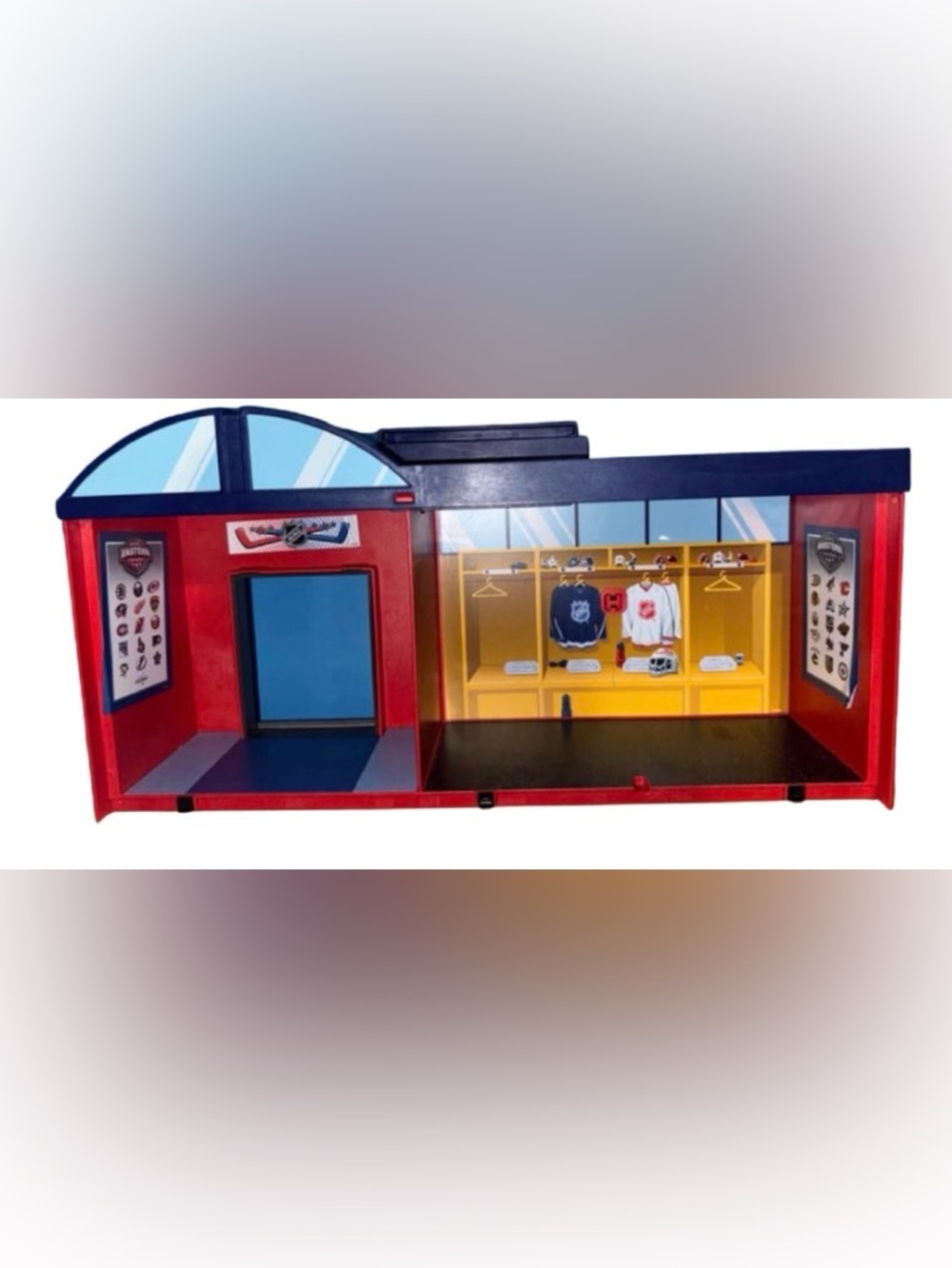 Playmobil hockey change room figures and accessories Zamboni